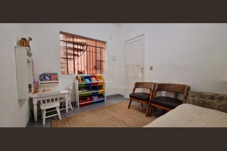 Casa à venda com 155m², 4 quartos e 2 vagas
