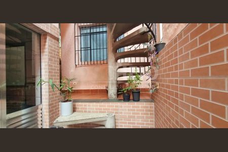 Casa à venda com 155m², 4 quartos e 2 vagas