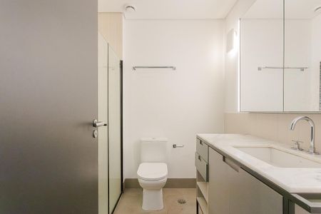 Banheiro de kitnet/studio para alugar com 1 quarto, 39m² em Pinheiros, São Paulo