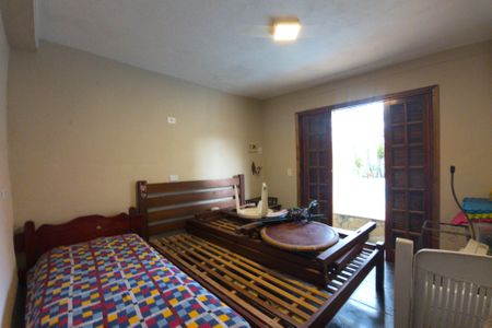 Casa para alugar com 300m², 4 quartos e 4 vagas Casa para alugar com 300m², 4 quartos e 4 vagasQuarto 4