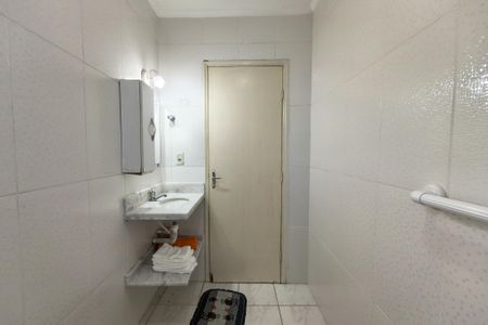 Casa para alugar com 300m², 4 quartos e 4 vagas Casa para alugar com 300m², 4 quartos e 4 vagasBanheiro da Suíte 1