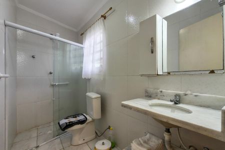 Casa para alugar com 300m², 4 quartos e 4 vagas Casa para alugar com 300m², 4 quartos e 4 vagasBanheiro da Suíte 1