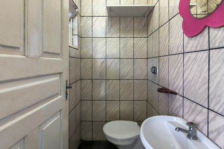 Casa para alugar com 300m², 4 quartos e 4 vagas Casa para alugar com 300m², 4 quartos e 4 vagasBanheiro 2
