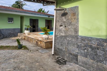 Casa para alugar com 300m², 4 quartos e 4 vagas Casa para alugar com 300m², 4 quartos e 4 vagasDucha