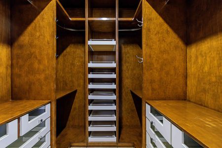 Casa à venda com 173m², 3 quartos e 4 vagasSuite master - Closet