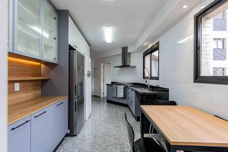 Cozinha de casa à venda com 3 quartos, 173m² em Pompeia, São Paulo