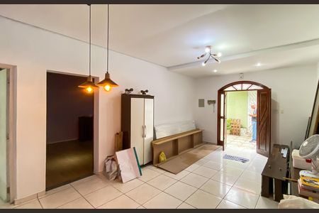 Sala de casa para alugar com 2 quartos, 158m² em Vila Salete, São Paulo