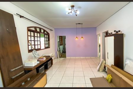Sala de casa para alugar com 2 quartos, 158m² em Vila Salete, São Paulo
