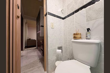 Apartamento para alugar com 55m², 2 quartos e 1 vaga Apartamento para alugar com 55m², 2 quartos e 1 vagaBanheiro