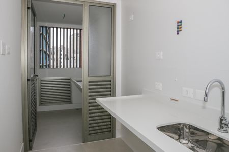 Apartamento à venda com 73m², 2 quartos e 2 vagas Apartamento à venda com 73m², 2 quartos e 2 vagasCozinha e Área de Serviço