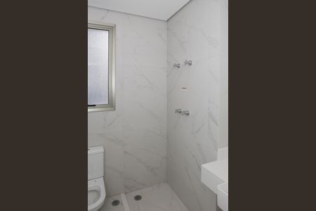 Apartamento à venda com 73m², 2 quartos e 2 vagas Apartamento à venda com 73m², 2 quartos e 2 vagasBanheiro da Suíte