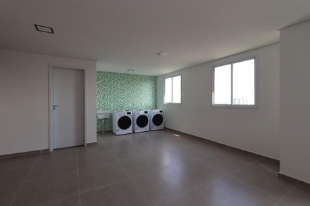 Apartamento para alugar com 40m², 2 quartos e 1 vagaÁrea Comum - Lavanderia