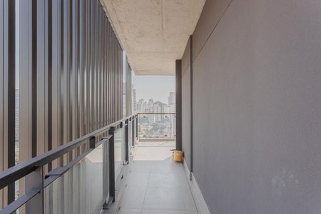 Studio para alugar com 54m², 1 quarto e sem vaga Studio para alugar com 54m², 1 quarto e sem vagaVaranda