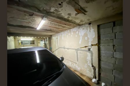 Casa à venda com 295m², 5 quartos e 4 vagas Casa à venda com 295m², 5 quartos e 4 vagasGaragem - Casa 1