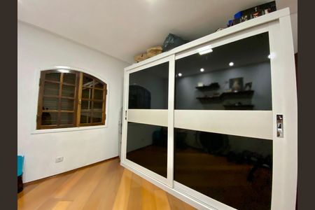 Casa à venda com 295m², 5 quartos e 4 vagas Casa à venda com 295m², 5 quartos e 4 vagasQuarto 1 - casa 1