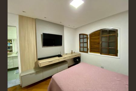 Casa à venda com 295m², 5 quartos e 4 vagas Casa à venda com 295m², 5 quartos e 4 vagasQuarto 3 - casa 1