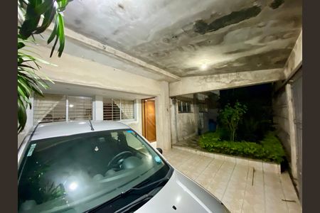 Casa à venda com 295m², 5 quartos e 4 vagas Casa à venda com 295m², 5 quartos e 4 vagasGaragem - Casa 2