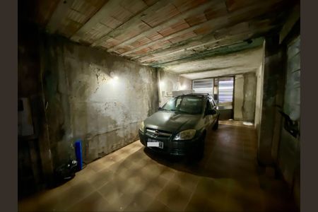 Casa à venda com 295m², 5 quartos e 4 vagas Casa à venda com 295m², 5 quartos e 4 vagasGaragem - Casa 1