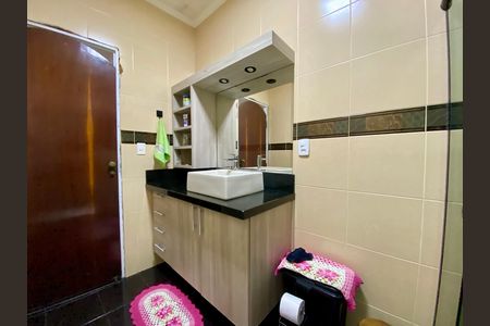 Casa à venda com 295m², 5 quartos e 4 vagas Casa à venda com 295m², 5 quartos e 4 vagasBanheiro 2 - Casa 1