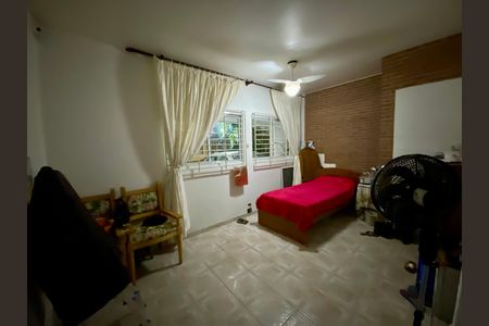 Casa à venda com 295m², 5 quartos e 4 vagas Casa à venda com 295m², 5 quartos e 4 vagasQuarto 1 - Casa 2