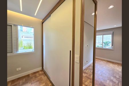 Apartamento à venda com 81m², 2 quartos e 1 vaga Apartamento à venda com 81m², 2 quartos e 1 vagaSuíte
