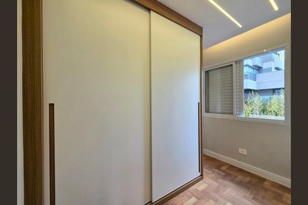 Apartamento à venda com 81m², 2 quartos e 1 vaga Apartamento à venda com 81m², 2 quartos e 1 vagaSuíte
