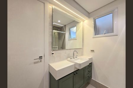Apartamento à venda com 81m², 2 quartos e 1 vaga Apartamento à venda com 81m², 2 quartos e 1 vagaBanheiro da Suíte