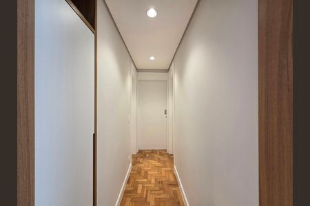 Apartamento à venda com 81m², 2 quartos e 1 vaga Apartamento à venda com 81m², 2 quartos e 1 vagaCorredor