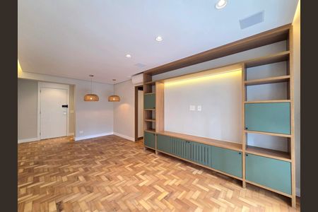 Apartamento à venda com 81m², 2 quartos e 1 vaga Apartamento à venda com 81m², 2 quartos e 1 vagaSala
