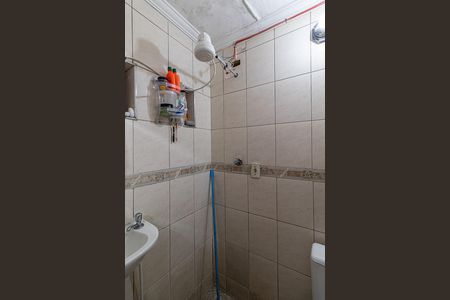 Apartamento à venda com 48m², 2 quartos e 1 vaga Apartamento à venda com 48m², 2 quartos e 1 vagaBanheiro