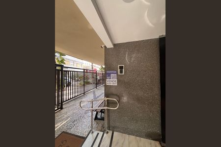 Apartamento à venda com 94m², 2 quartos e 1 vaga Apartamento à venda com 94m², 2 quartos e 1 vagaPlaca
