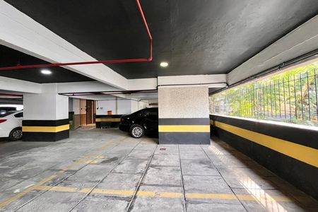 Apartamento à venda com 94m², 2 quartos e 1 vaga Apartamento à venda com 94m², 2 quartos e 1 vagaGaragem
