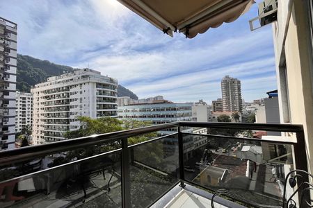 Apartamento à venda com 94m², 2 quartos e 1 vaga Apartamento à venda com 94m², 2 quartos e 1 vagaVaranda da sala