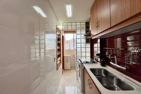 Apartamento à venda com 94m², 2 quartos e 1 vaga Apartamento à venda com 94m², 2 quartos e 1 vagaCozinha