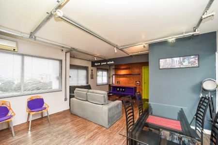 Apartamento à venda com 80m², 1 quarto e 1 vaga Apartamento à venda com 80m², 1 quarto e 1 vagaSala