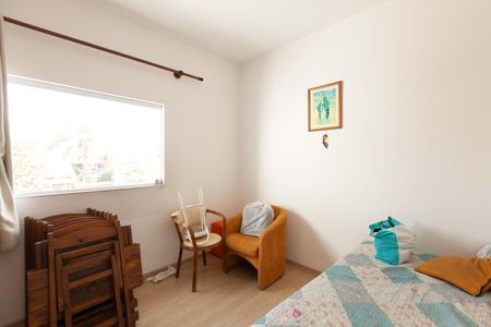 Casa à venda com 4 quartos, 360m² em Amazonas, Contagem