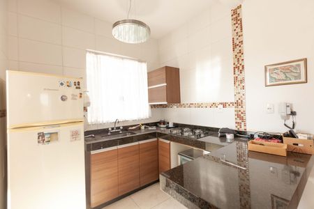 Casa à venda com 360m², 4 quartos e 7 vagas