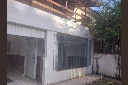Casa à venda com 280m², 4 quartos e 5 vagas
