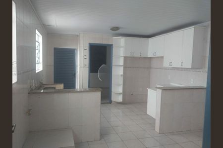 Casa à venda com 4 quartos, 280m² em Água Branca, São Paulo
