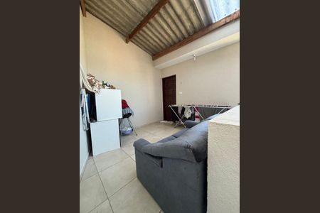 Casa à venda com 4 quartos, 275m² em Condomínio Maracanã, Santo André