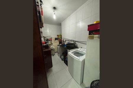 Casa à venda com 4 quartos, 275m² em Condomínio Maracanã, Santo André