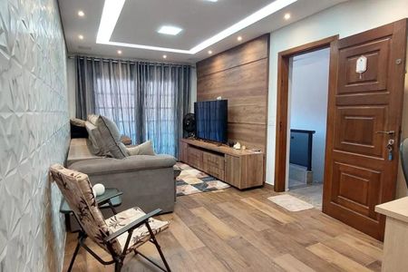 Casa à venda com 4 quartos, 275m² em Condomínio Maracanã, Santo André