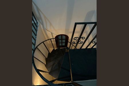 Casa à venda com 4 quartos, 275m² em Condomínio Maracanã, Santo André