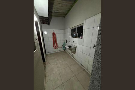 Casa à venda com 4 quartos, 275m² em Condomínio Maracanã, Santo André