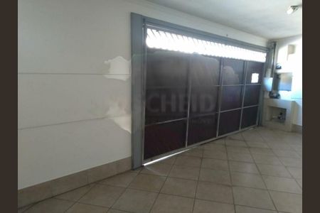 Casa à venda com 2 quartos, 176m² em Cidade Domitila, São Paulo