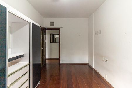 Apartamento à venda com 90m², 2 quartos e sem vaga Apartamento à venda com 90m², 2 quartos e sem vagaBanheiro