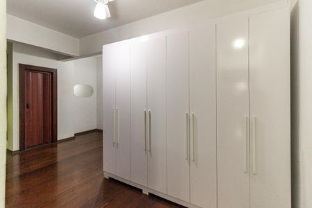 Apartamento à venda com 90m², 2 quartos e sem vaga Apartamento à venda com 90m², 2 quartos e sem vagaQuarto da Suíte