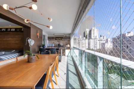 Apartamento à venda com 164m², 4 quartos e 3 vagas