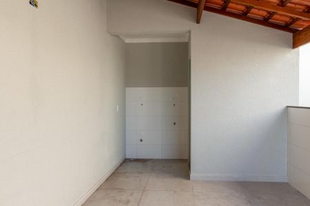 Casa à venda com 115m², 2 quartos e 2 vagas