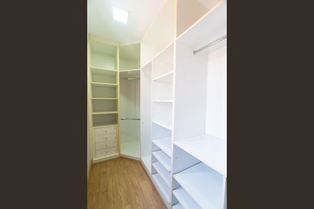 Apartamento para alugar com 85m², 3 quartos e 2 vagas Apartamento para alugar com 85m², 3 quartos e 2 vagasCloset da Suite